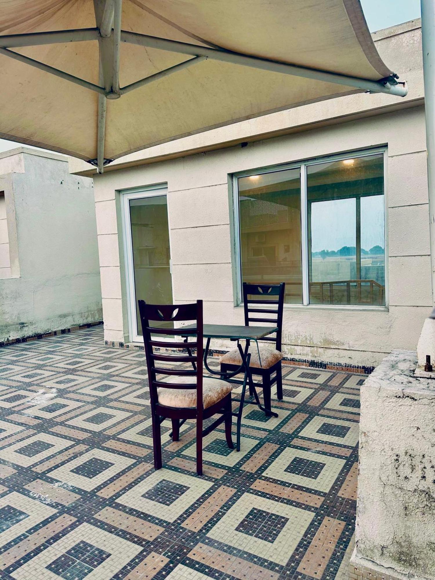 Pearl Grand Boutique Cottage In Omaxe Anandam Vrindavan - #Premium Ac Rooms With Balcony #Big Parking #Lift #Garden #Peaceful Area #Near Prem Mandir #Property Of The Year #Most Awarded Exteriör bild