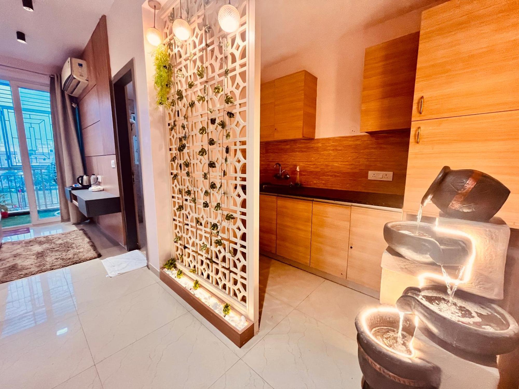 Pearl Grand Boutique Cottage In Omaxe Anandam Vrindavan - #Premium Ac Rooms With Balcony #Big Parking #Lift #Garden #Peaceful Area #Near Prem Mandir #Property Of The Year #Most Awarded Exteriör bild