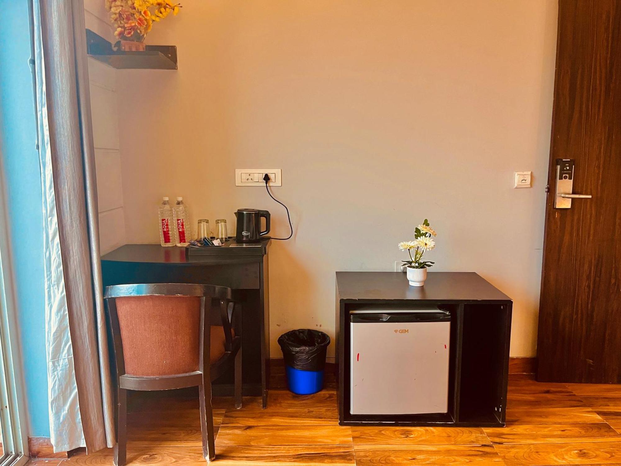 Pearl Grand Boutique Cottage In Omaxe Anandam Vrindavan - #Premium Ac Rooms With Balcony #Big Parking #Lift #Garden #Peaceful Area #Near Prem Mandir #Property Of The Year #Most Awarded Exteriör bild